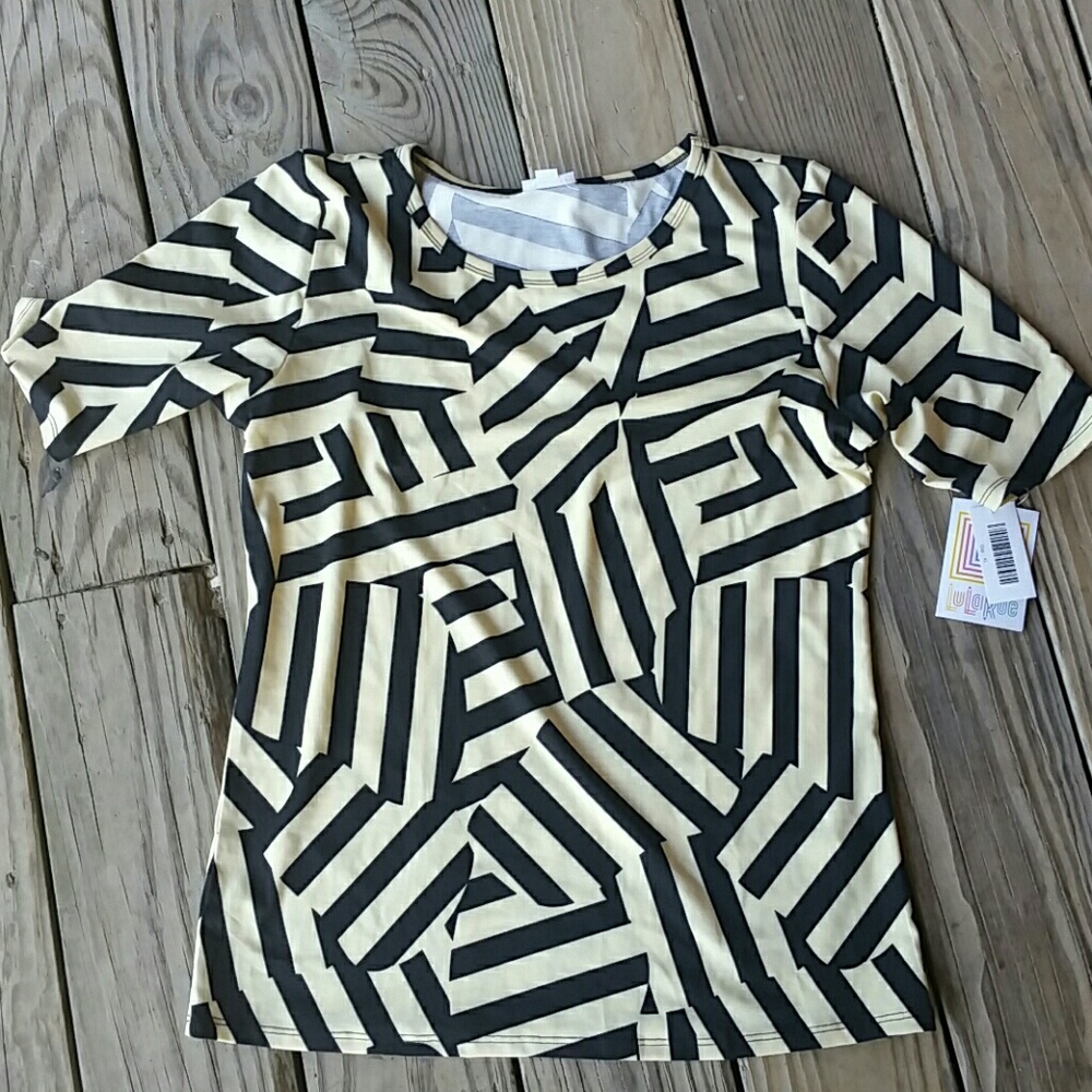 🚨🚨FLASH SALE!!! 🚨🚨Lularoe  Gigi XL